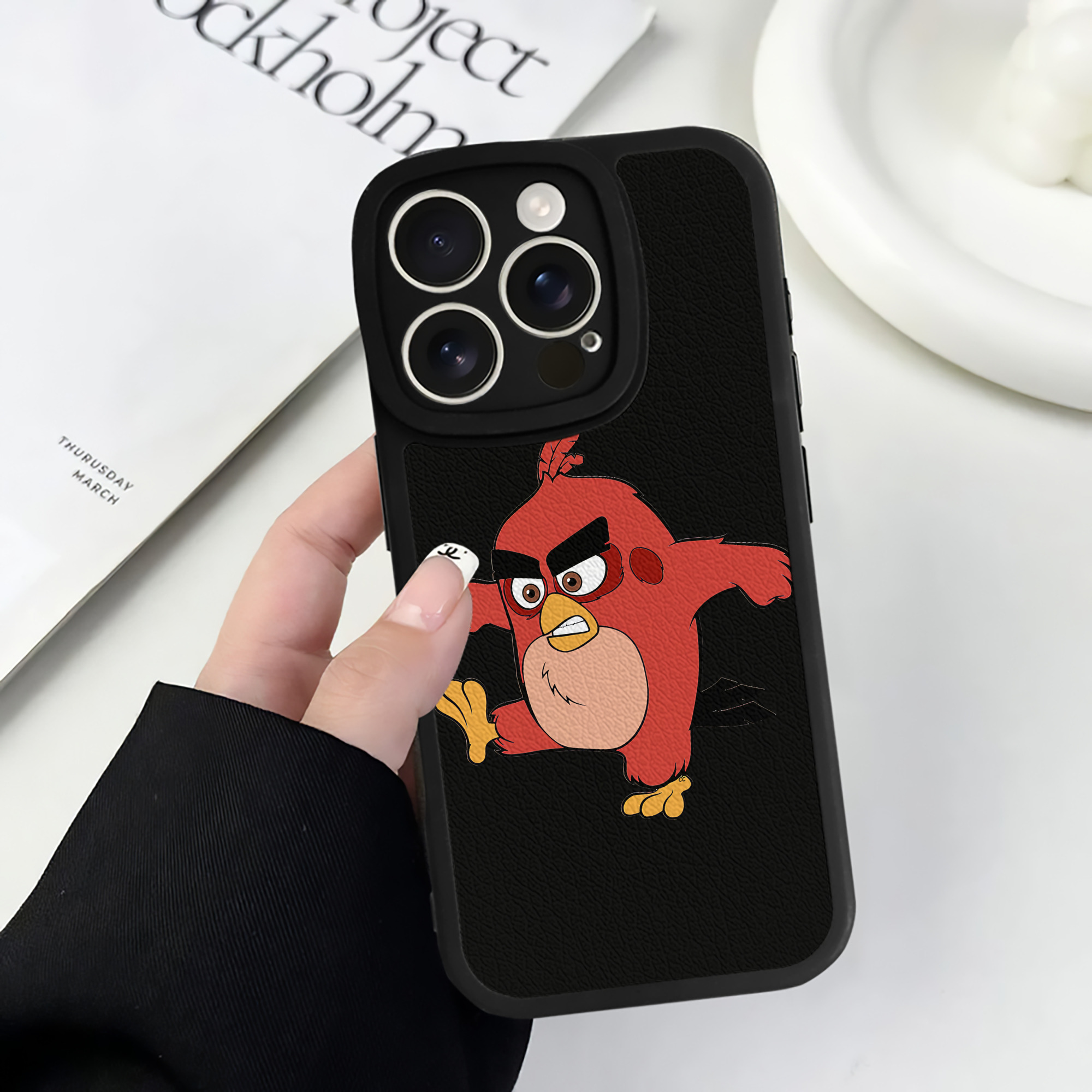 （画像用） Angry Birds アングリーバード 【iPhone 16シリーズ対応】シリコンスマホケース（レザー調） 材質：シリコン